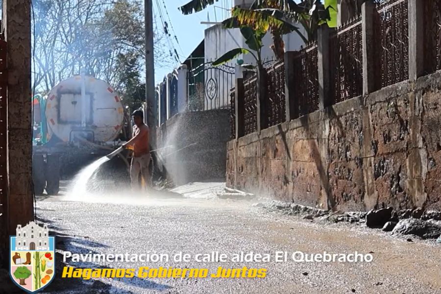 Avanza la pavimentación y construcción de área recreativa en Aldea El ...
